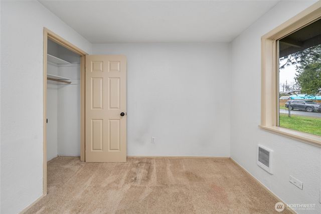 6621 S Pine Street, Tacoma, WA 98409