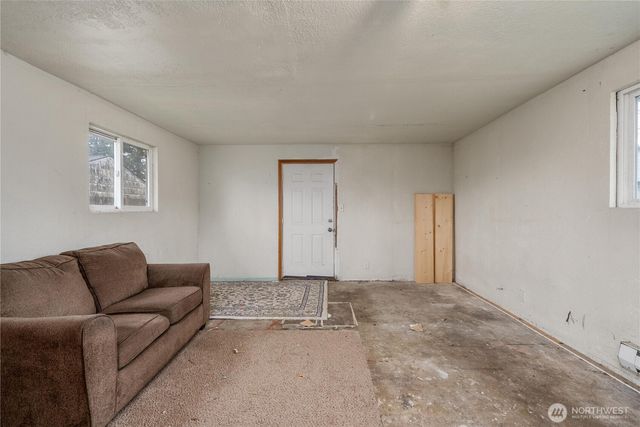 6621 S Pine Street, Tacoma, WA 98409