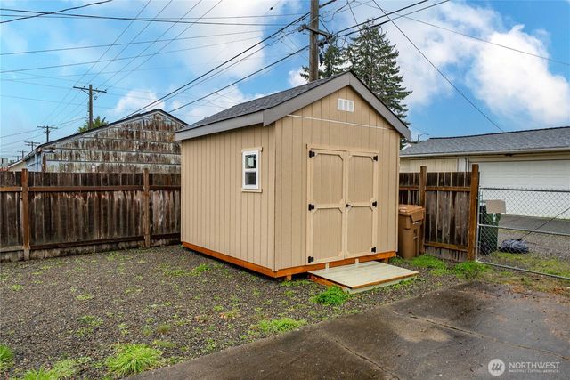 6621 S Pine Street, Tacoma, WA 98409