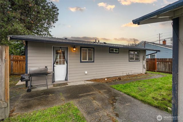 6621 S Pine Street, Tacoma, WA 98409