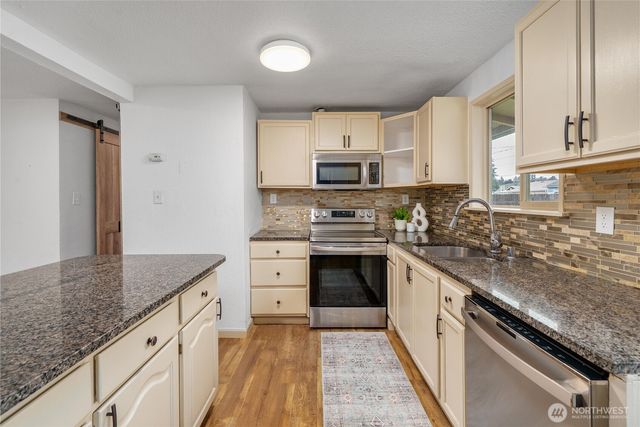 6621 S Pine Street, Tacoma, WA 98409