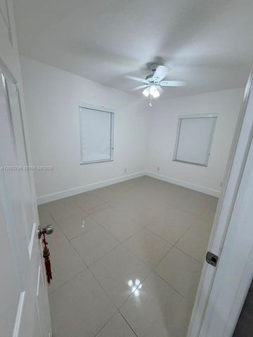 14560 Fillmore St, Miami, FL 33176