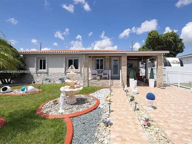 14560 Fillmore St, Miami, FL 33176