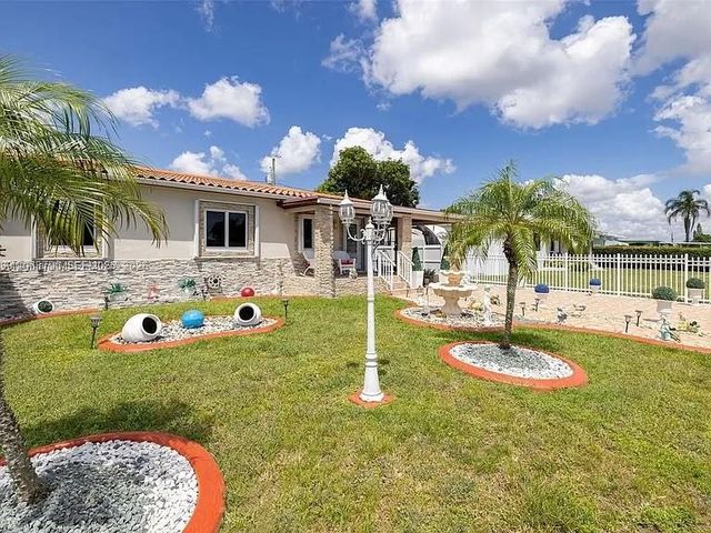 14560 Fillmore St, Miami, FL 33176