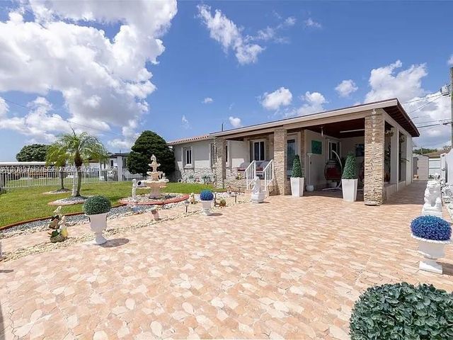 14560 Fillmore St, Miami, FL 33176