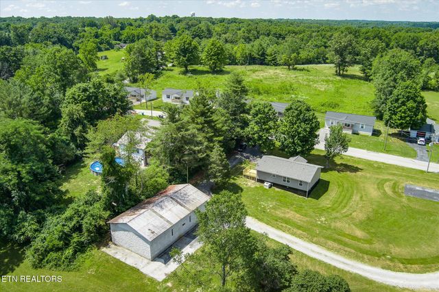 183 Thompson Lane, Crossville, TN 38555