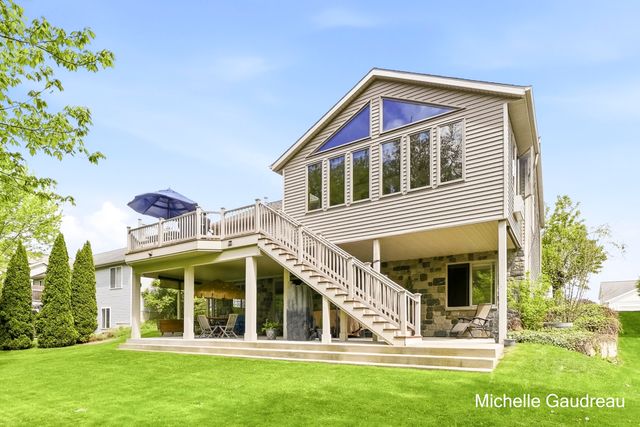 8997 Lenter Drive Se, Caledonia Twp, MI 49316