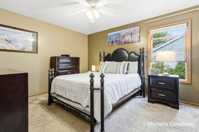 8997 Lenter Drive Se, Caledonia Twp, MI 49316