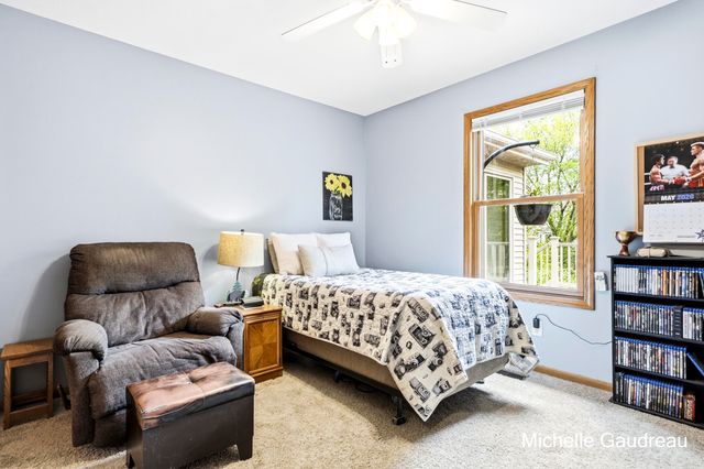 8997 Lenter Drive Se, Caledonia Twp, MI 49316