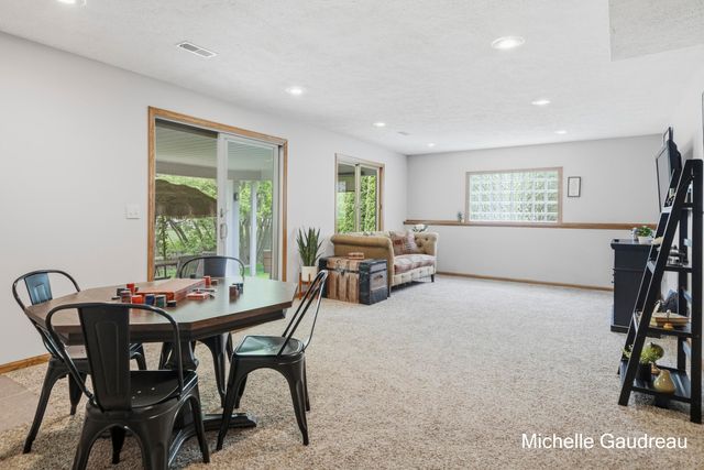 8997 Lenter Drive Se, Caledonia Twp, MI 49316