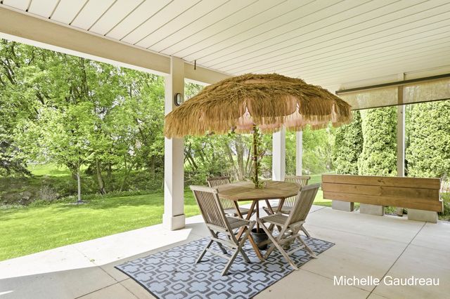 8997 Lenter Drive Se, Caledonia Twp, MI 49316