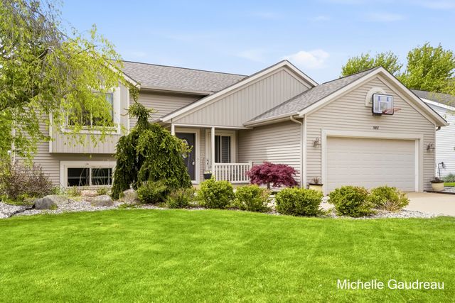 8997 Lenter Drive Se, Caledonia Twp, MI 49316