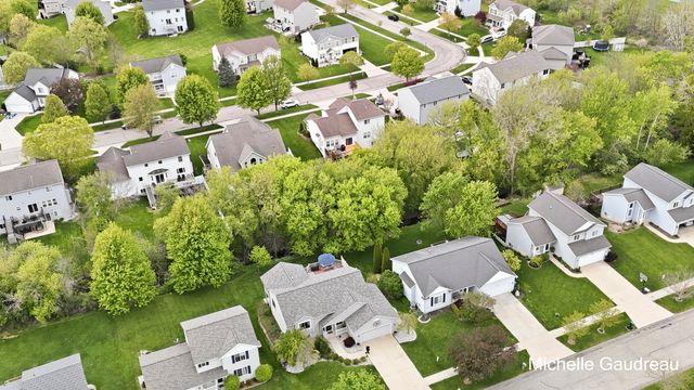 8997 Lenter Drive Se, Caledonia Twp, MI 49316