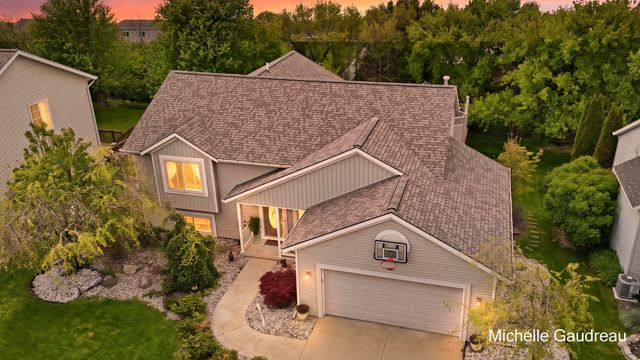8997 Lenter Drive Se, Caledonia Twp, MI 49316