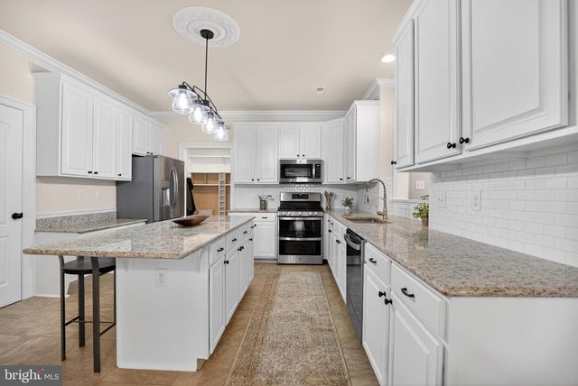 7 ALEXANDER WAY, Newtown, PA 18940