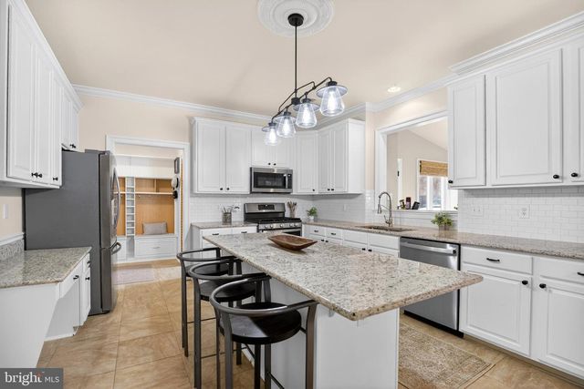 7 ALEXANDER WAY, Newtown, PA 18940