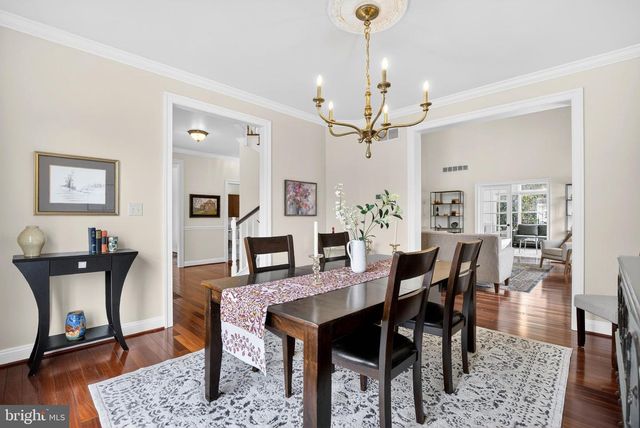 7 ALEXANDER WAY, Newtown, PA 18940