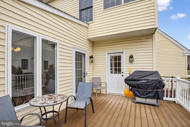 7 ALEXANDER WAY, Newtown, PA 18940