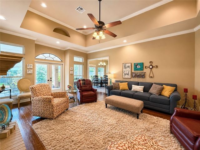 311 Gulfton Dr, Portland, TX 78374