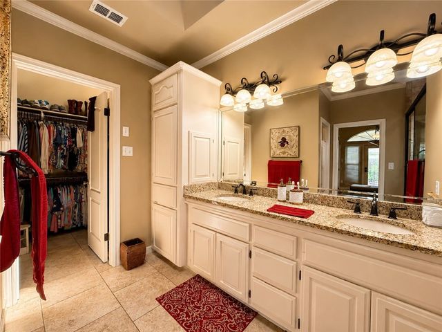311 Gulfton Dr, Portland, TX 78374