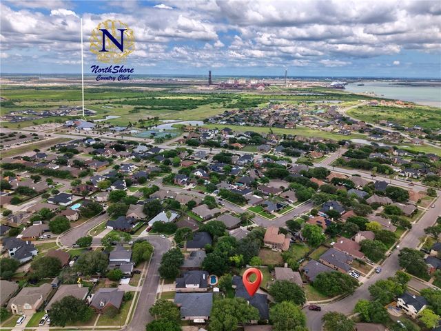 311 Gulfton Dr, Portland, TX 78374