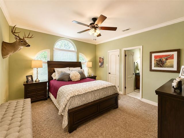 311 Gulfton Dr, Portland, TX 78374