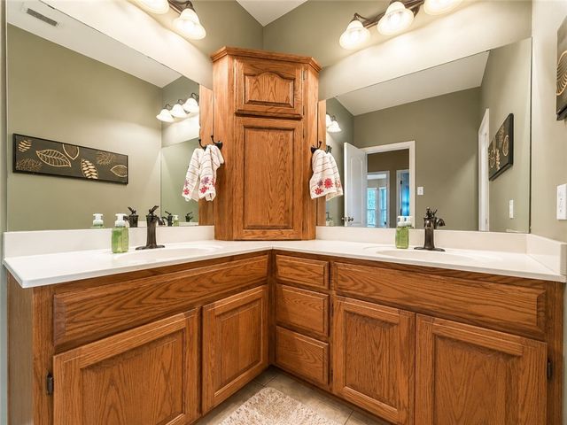 311 Gulfton Dr, Portland, TX 78374