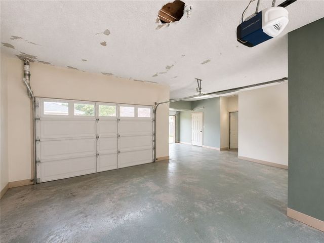 311 Gulfton Dr, Portland, TX 78374