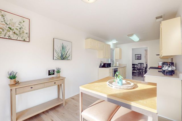 7312 Bobwhite Lane NE, Albuquerque, NM 87109