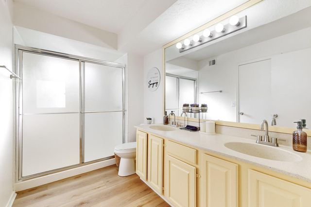 7312 Bobwhite Lane NE, Albuquerque, NM 87109