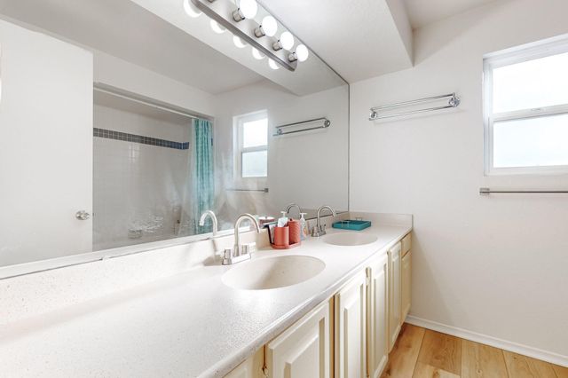 7312 Bobwhite Lane NE, Albuquerque, NM 87109