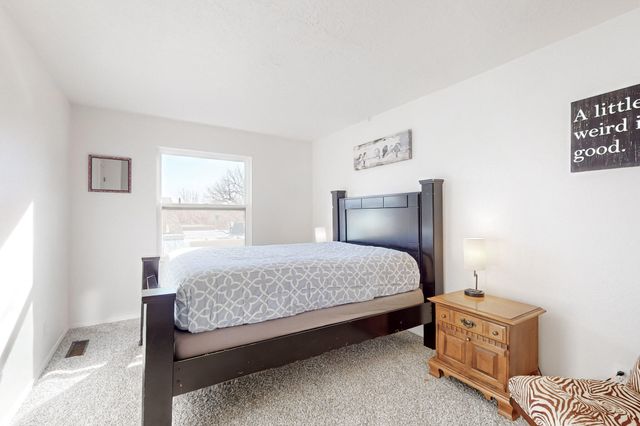 7312 Bobwhite Lane NE, Albuquerque, NM 87109