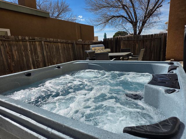 7312 Bobwhite Lane NE, Albuquerque, NM 87109