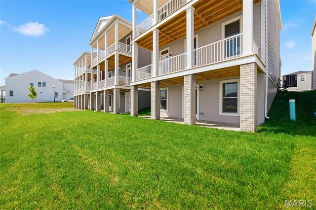 234 Marais Temps Clair Way, St Charles, MO 63301