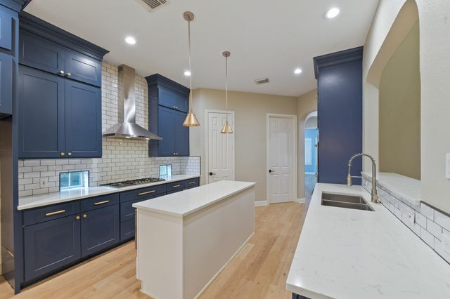 2610 W Bainbridge Circle, Pearland, TX 77584