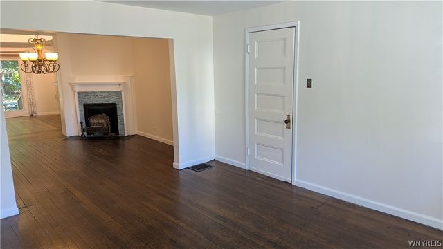 195 Hoyt Street, Buffalo, NY 14213