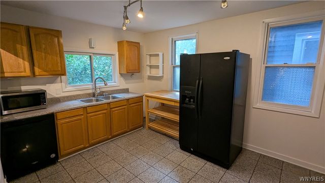 195 Hoyt Street, Buffalo, NY 14213