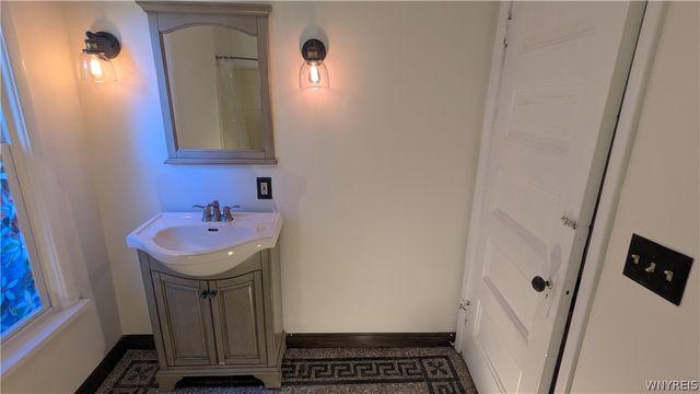 195 Hoyt Street, Buffalo, NY 14213