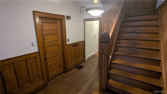 195 Hoyt Street, Buffalo, NY 14213