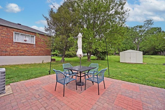18 Crestmont Drive, Reading, OH 45215