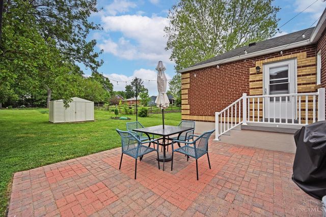 18 Crestmont Drive, Reading, OH 45215