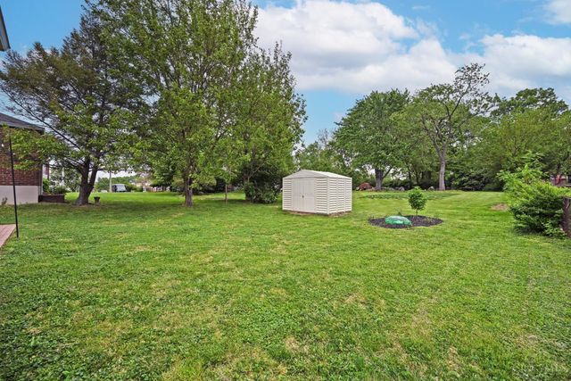 18 Crestmont Drive, Reading, OH 45215