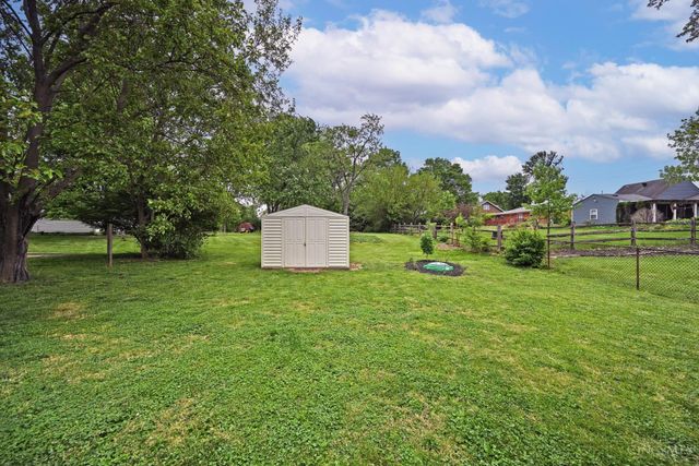 18 Crestmont Drive, Reading, OH 45215