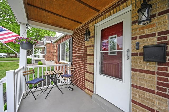 18 Crestmont Drive, Reading, OH 45215