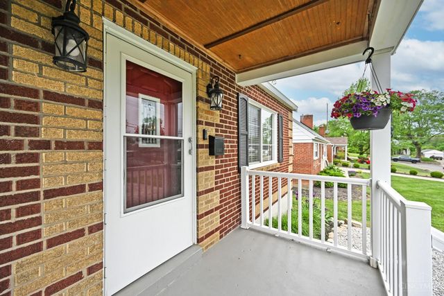 18 Crestmont Drive, Reading, OH 45215