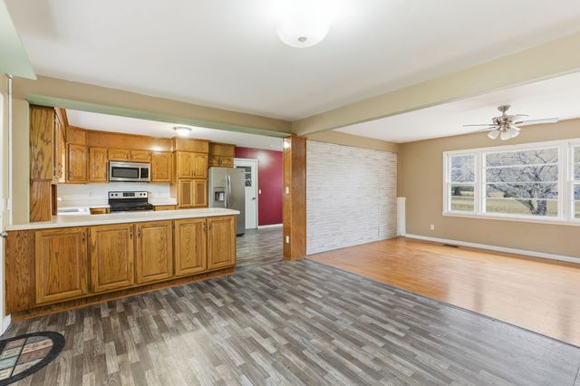 4137 Eastbrook Rd, Estill Springs, TN 37330