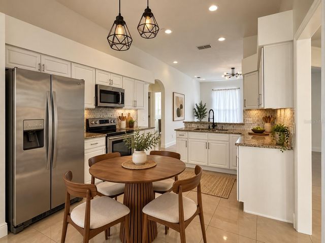 2547 RACCOON RUN LANE, Orlando, FL 32837