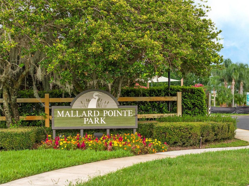 Image 25 of property listing at 2547 RACCOON RUN LANE, Orlando, FL 32837