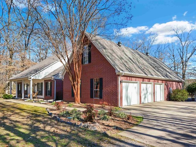 14 Summerland Court, Conway, AR 72032