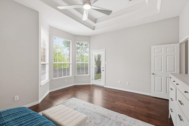 1904 N Port Court, Grapevine, TX 76051